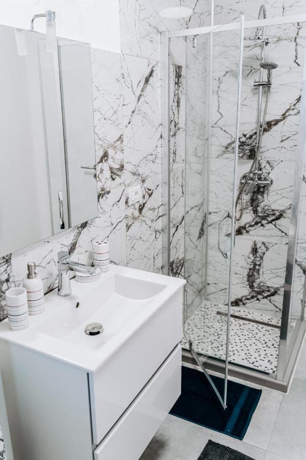 Modern Apartment In Dumbravita Dumbravita  Екстер'єр фото
